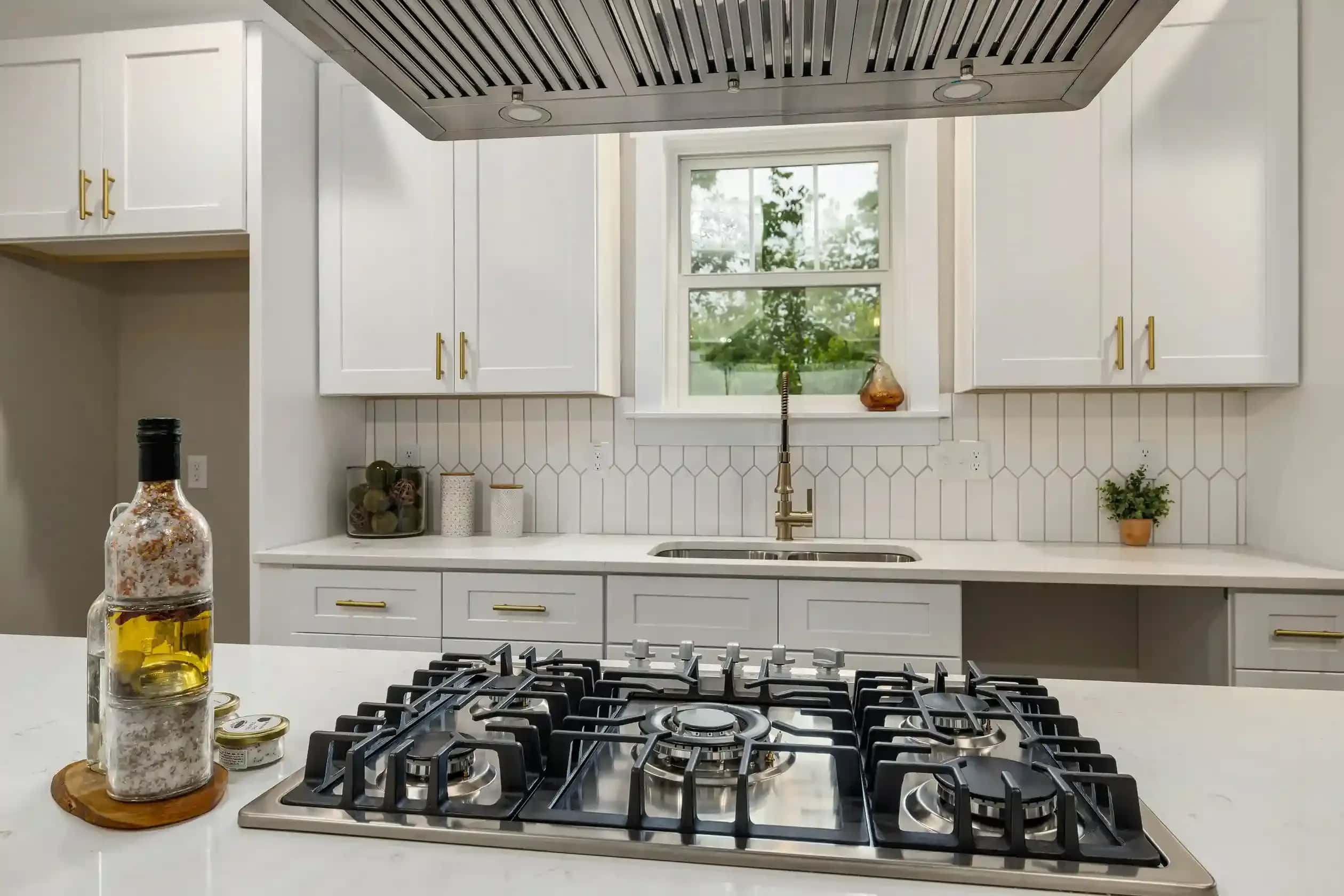 modular-kitchen-cost-per-sq-ft-in-delhi-2026-c17-5