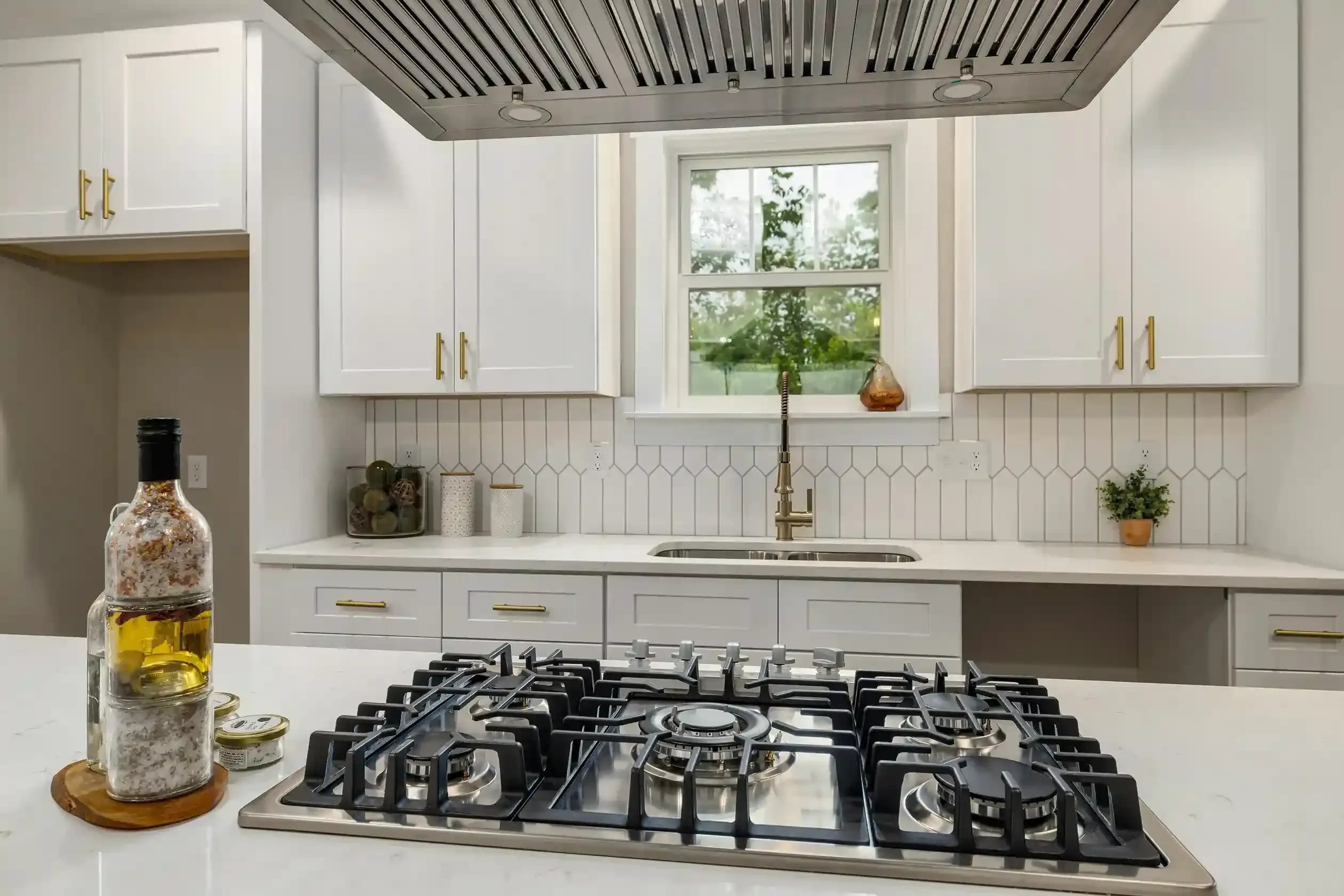 modular-kitchen-cost-per-sq-ft-in-delhi-2026-c17-5