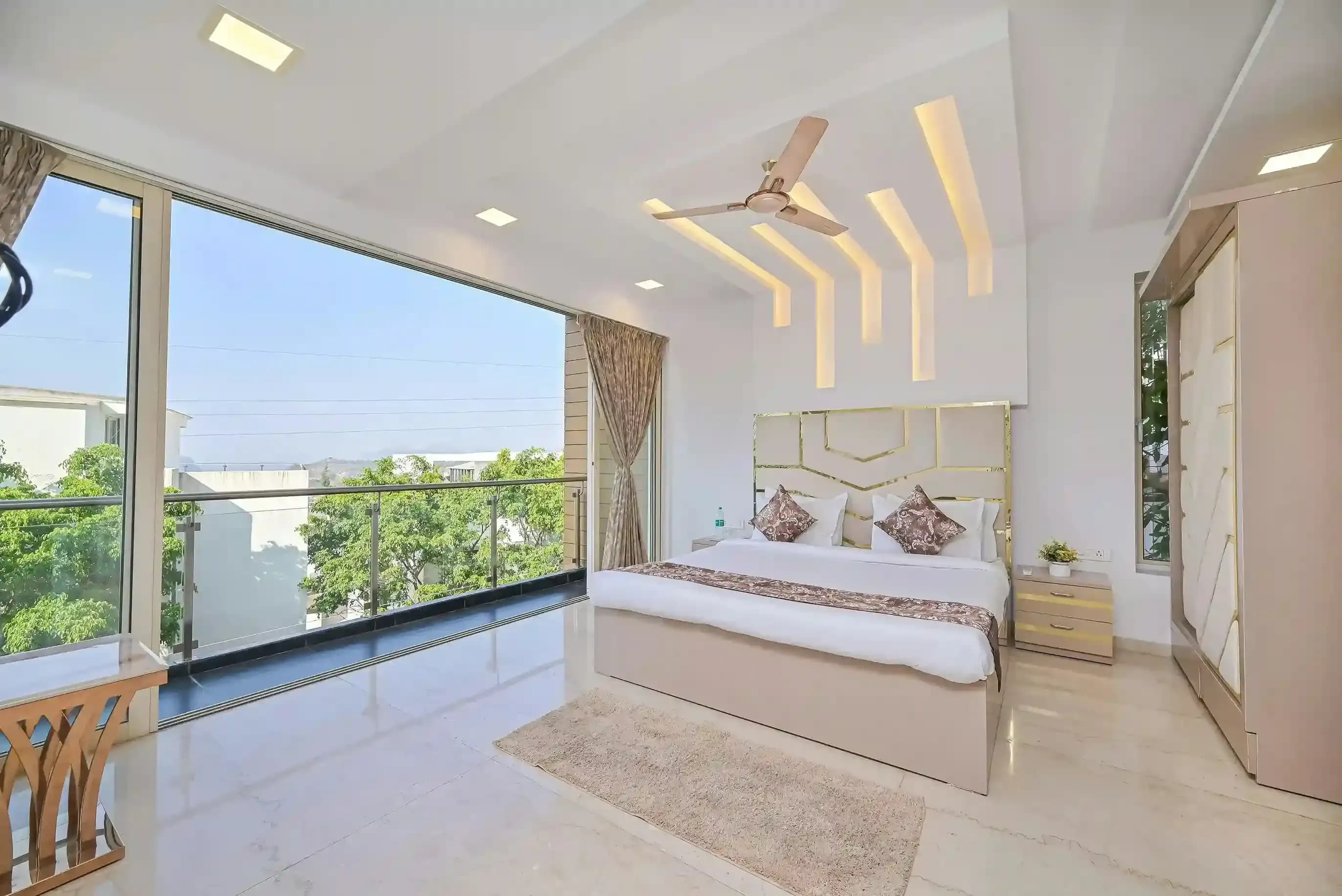 4bhk-interior-design-cost-in-delhi-ncr-2026-c4.2