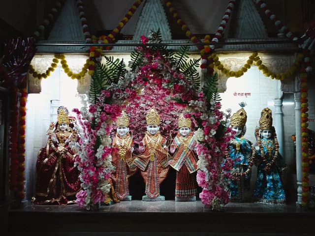 pooja-room-interior-design-cost-c44.6
